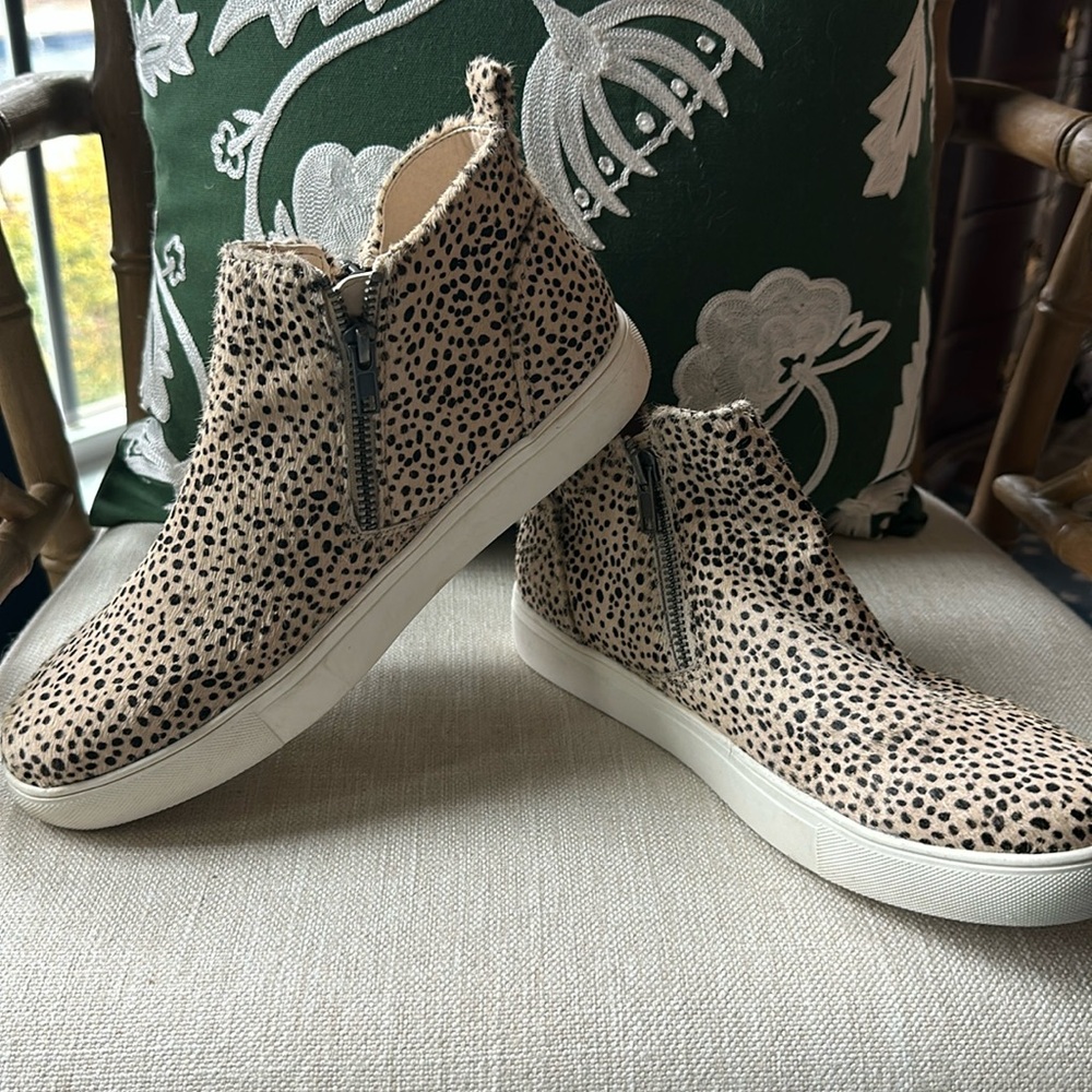 Coconuts by Matisse leopard shoes  8.5